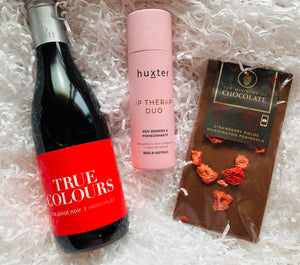 Strawberry Pinot Lips Hamper